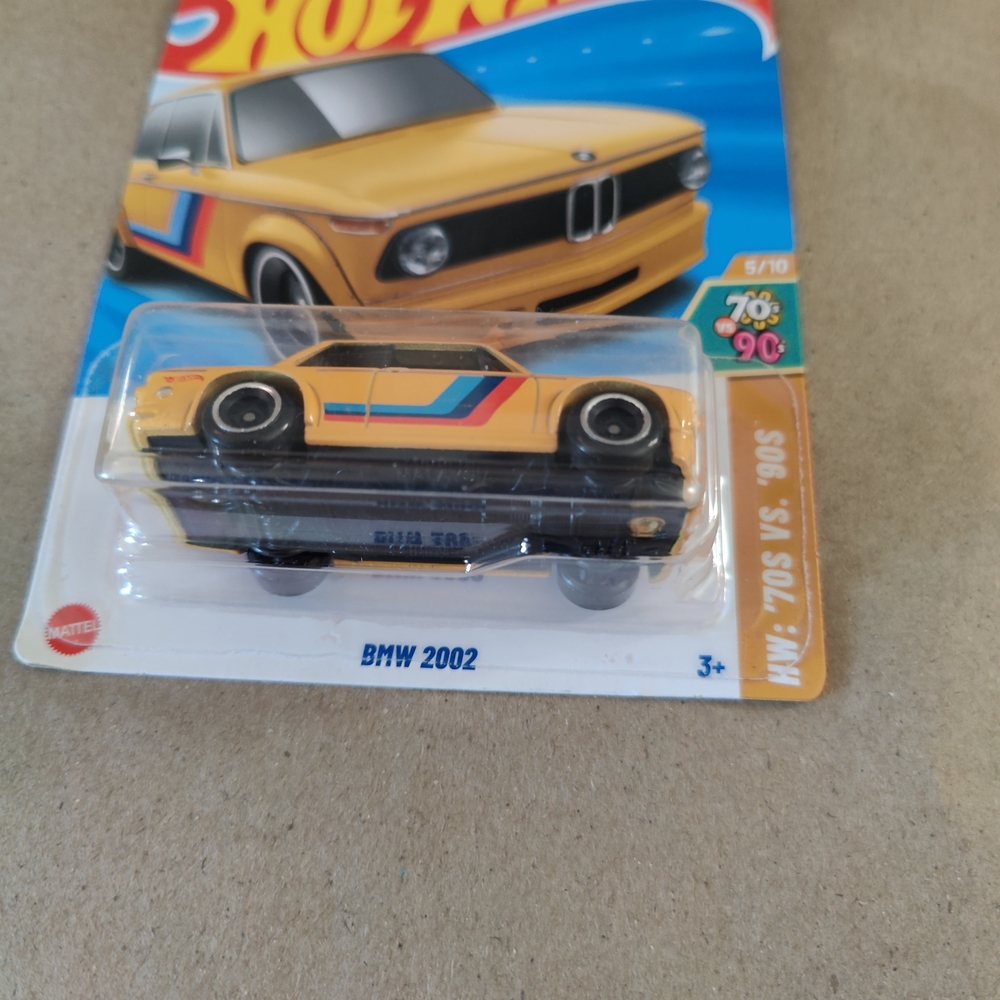 Hot Wheels - Picture 3 of 6
